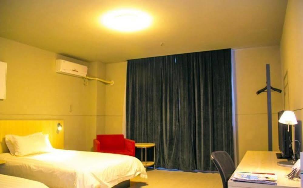 Jinjiang Binzhou Huanghe 4Th Road Hotel Luaran gambar